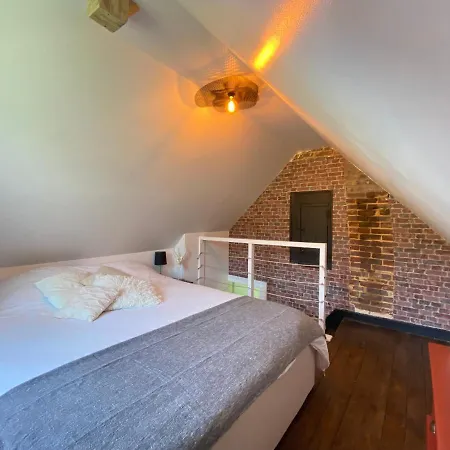 Le Domaine Caribou Bed & Breakfast *