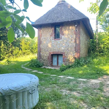 Le Domaine Caribou Bed & Breakfast Sainte-Opportune-la-Mare